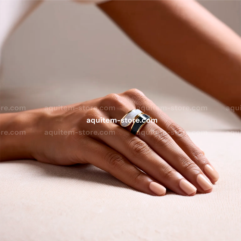 Anel Personalizado Ajustável em Aço Titânio para Mulheres